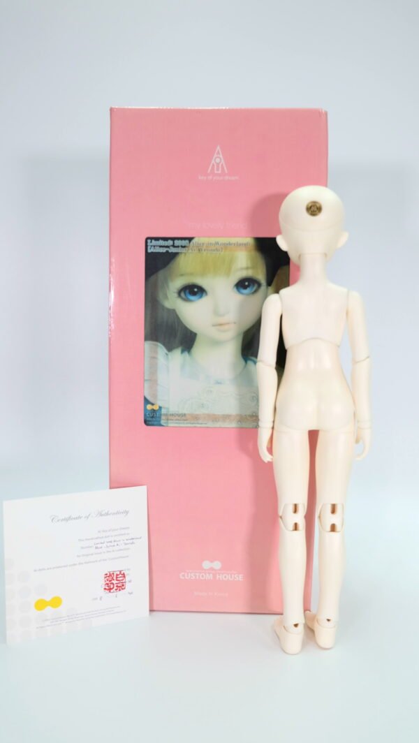 Custom House / Junior Ai / Yeondu (Alice in Wonderland)