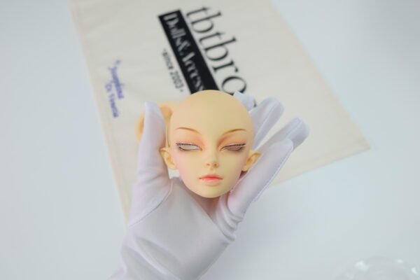 Fairyland / Feeple70 / Ashley Dreaming Vampire Head
