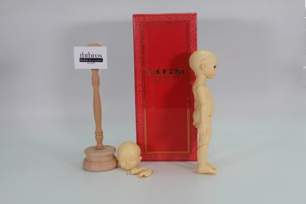 Luts / Mary (no make up)