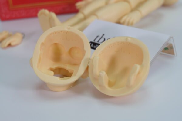 Luts / Mary (no make up)