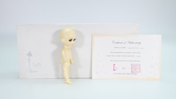 Lati / Yellow line / Lea (Winter ver.)