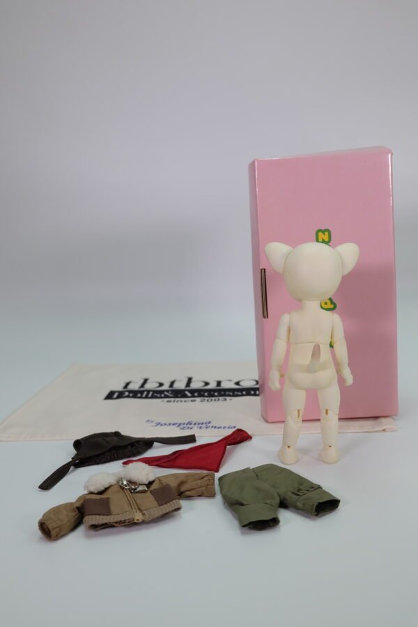 Luts / Zuzu Delf Papi / The Pilot