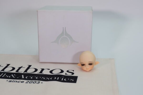 Lati / Yellow line / White skin elf ear head