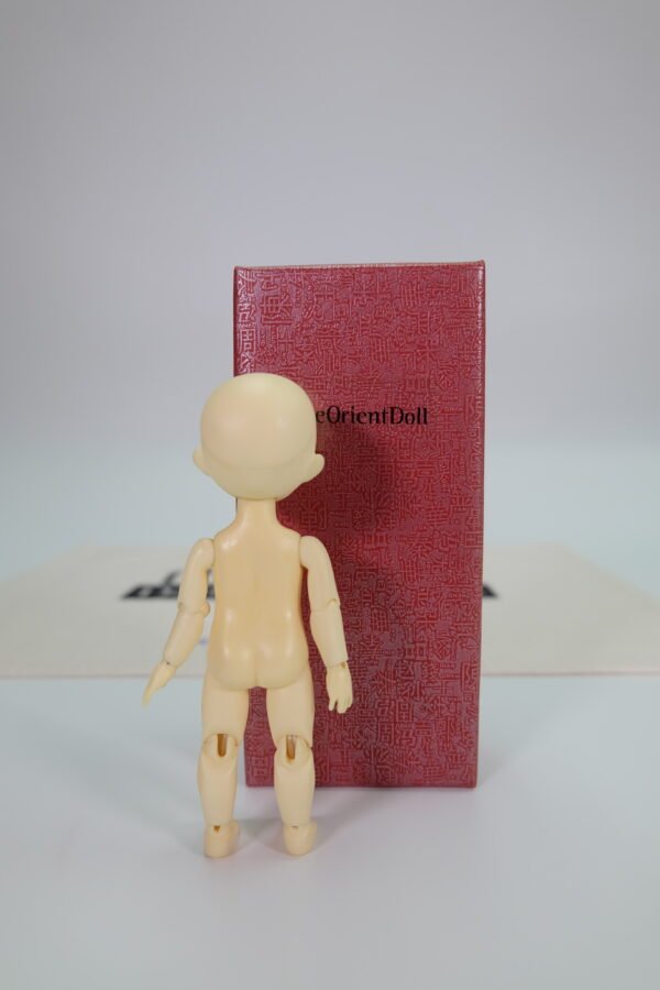 The Orient Doll / SO (human ear)