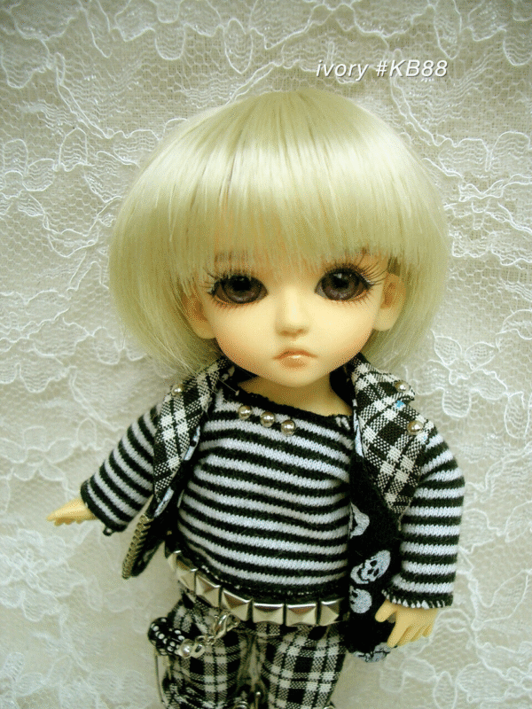 Wig / 5 inch / Short Bob (Ivory #KB88)