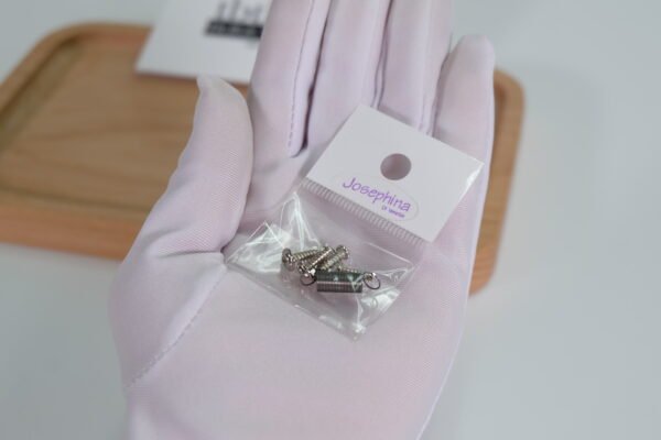 Blythe Repair part (Spring and Screws)