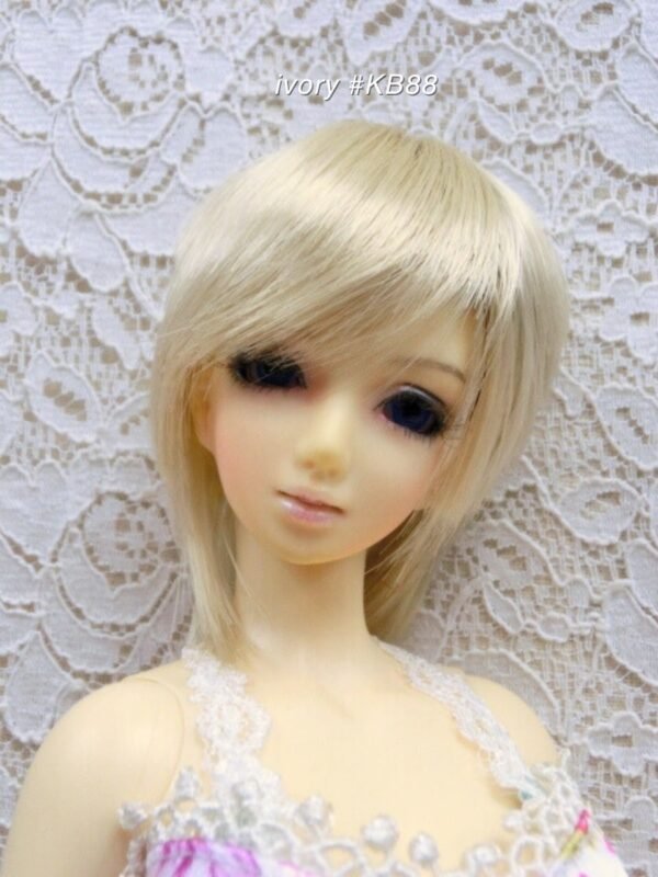 Wig / 5.5 inch / Layer Short (Ivory #KB88)