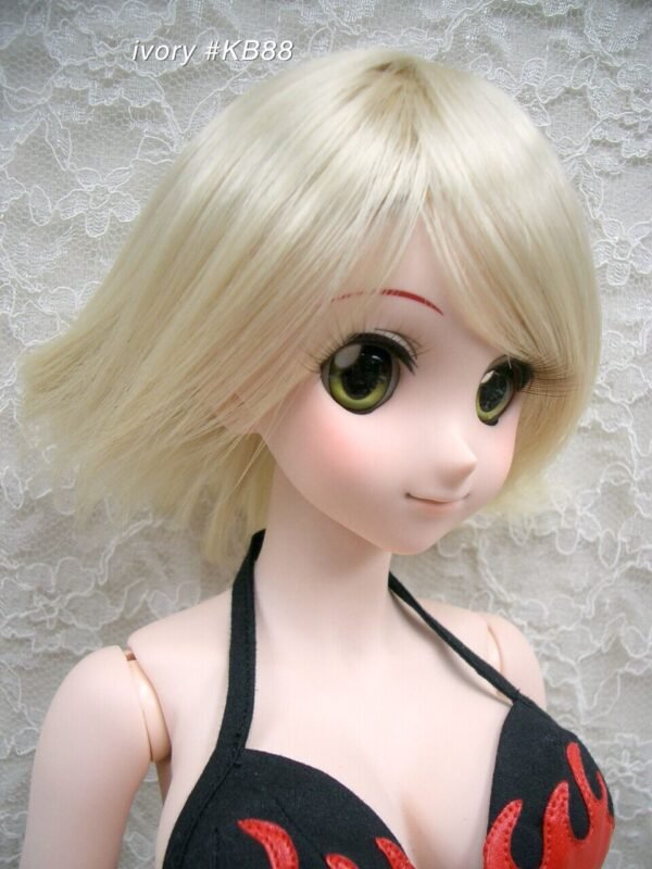 Wig / 8-9 inch / Long Bob Chopper (Ivory #KB88)