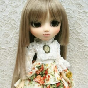 Wig / 8-9 inch / Princess-cut Long (Almond #22)