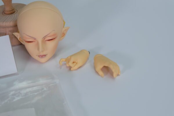 Luts / Lishe Elf / Dreaming Vampire Head (A)