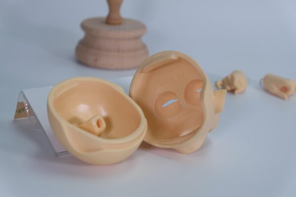 Luts / Lishe Elf / Dreaming Vampire Head (B)