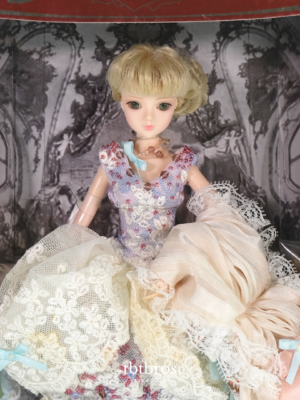 Groove / J doll / Nerudova ulice #J-625