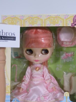 Blythe / Dainty Biscuit