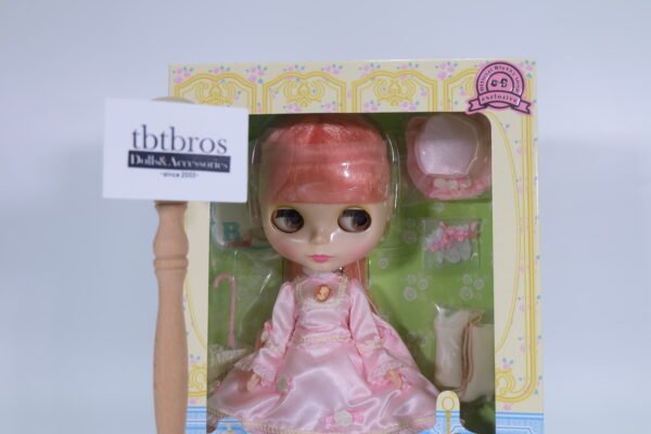 Blythe / Dainty Biscuit