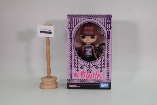 Blythe / Natasha Moove