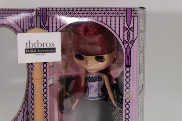 Blythe / Natasha Moove