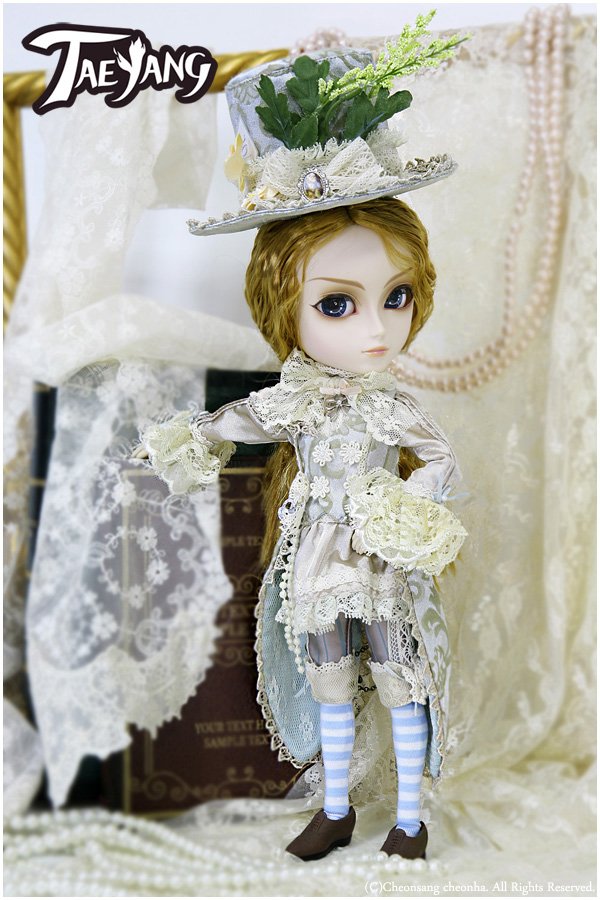 Taeyang / Romantic Mad Hatter #T-217
