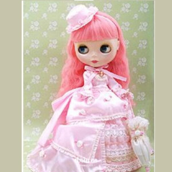 Blythe / Dainty Biscuit