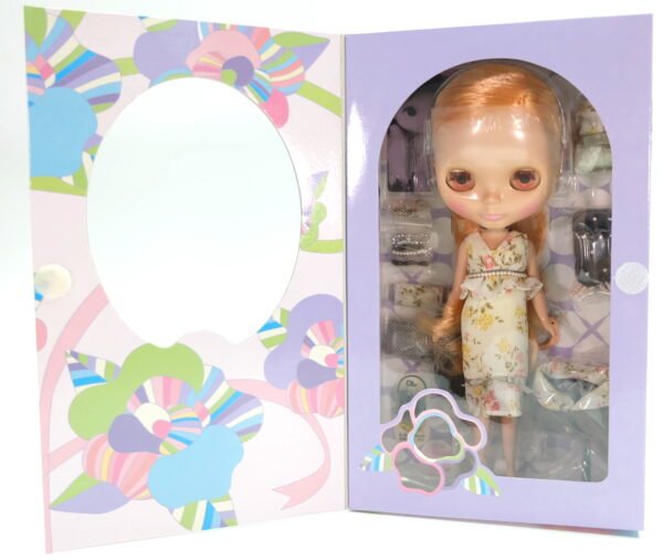 Blythe / Mademoiselle Rose Bud